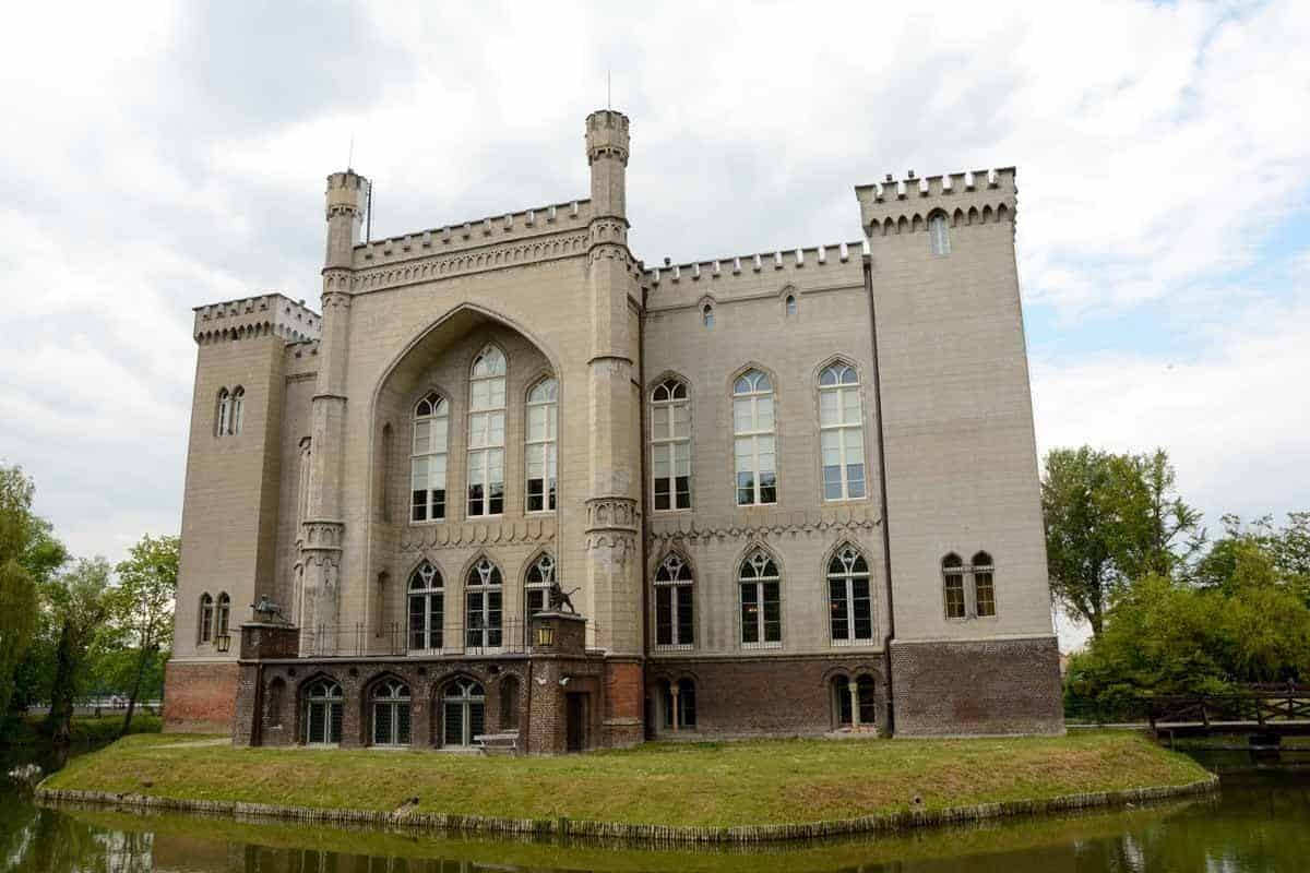 castles in poland kornik castle