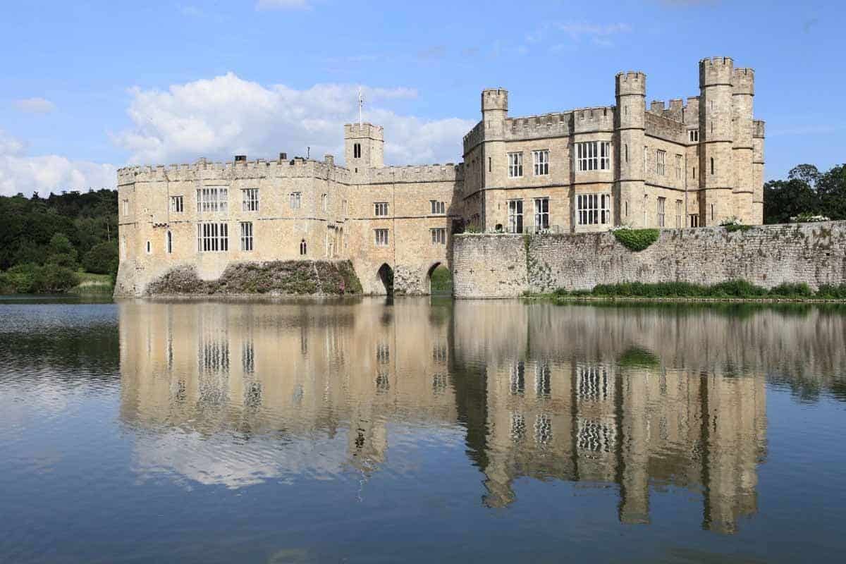 castles in the united kingdom leeds castle england