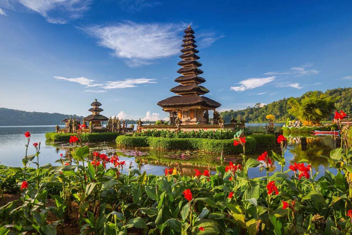 Top 20 BEST Places to Visit in Indonesia - 2025