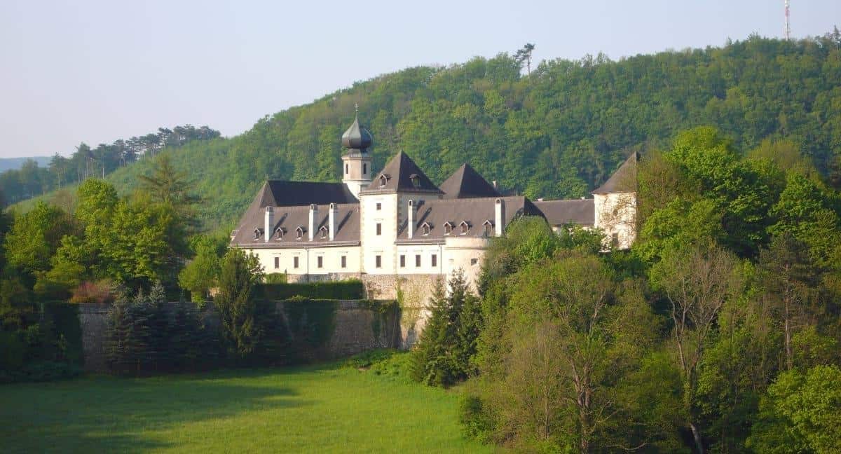 Burg Neuhaus in Weissenbach austria
