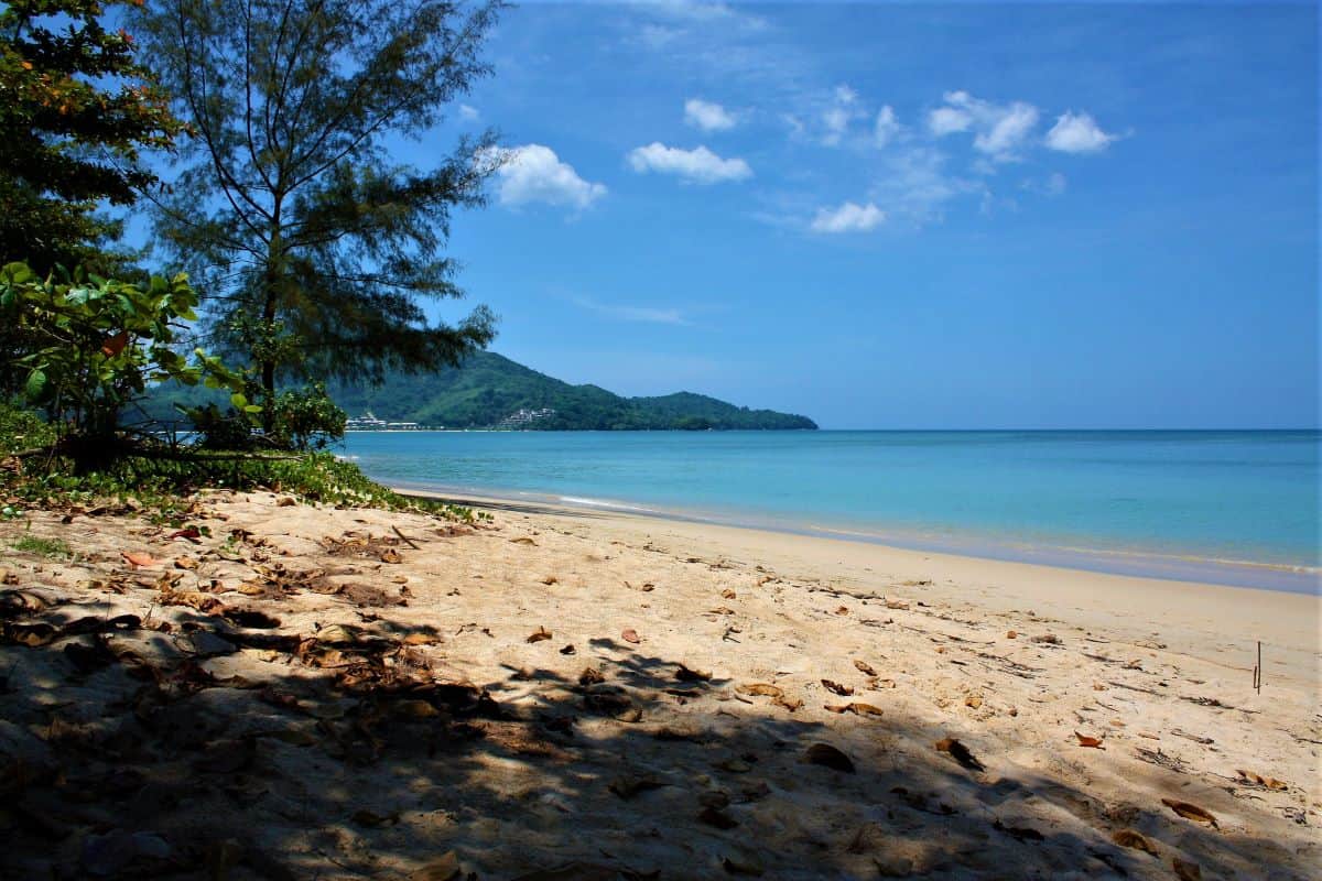 Surfing in Thailand: Nai Yang, Phuket