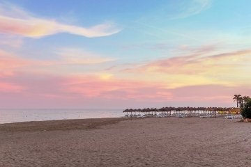 SPAIN TRAVEL GUIDE