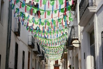 SPAIN TRAVEL GUIDE