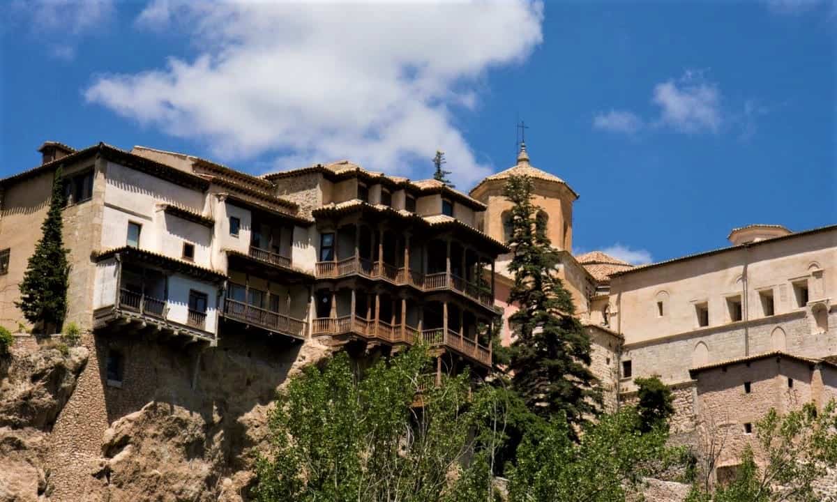 Casas Colgadas