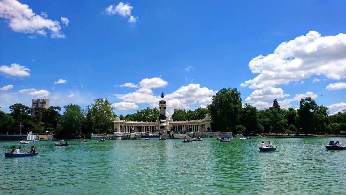 Retiro Park Parque del Buen Retiro
