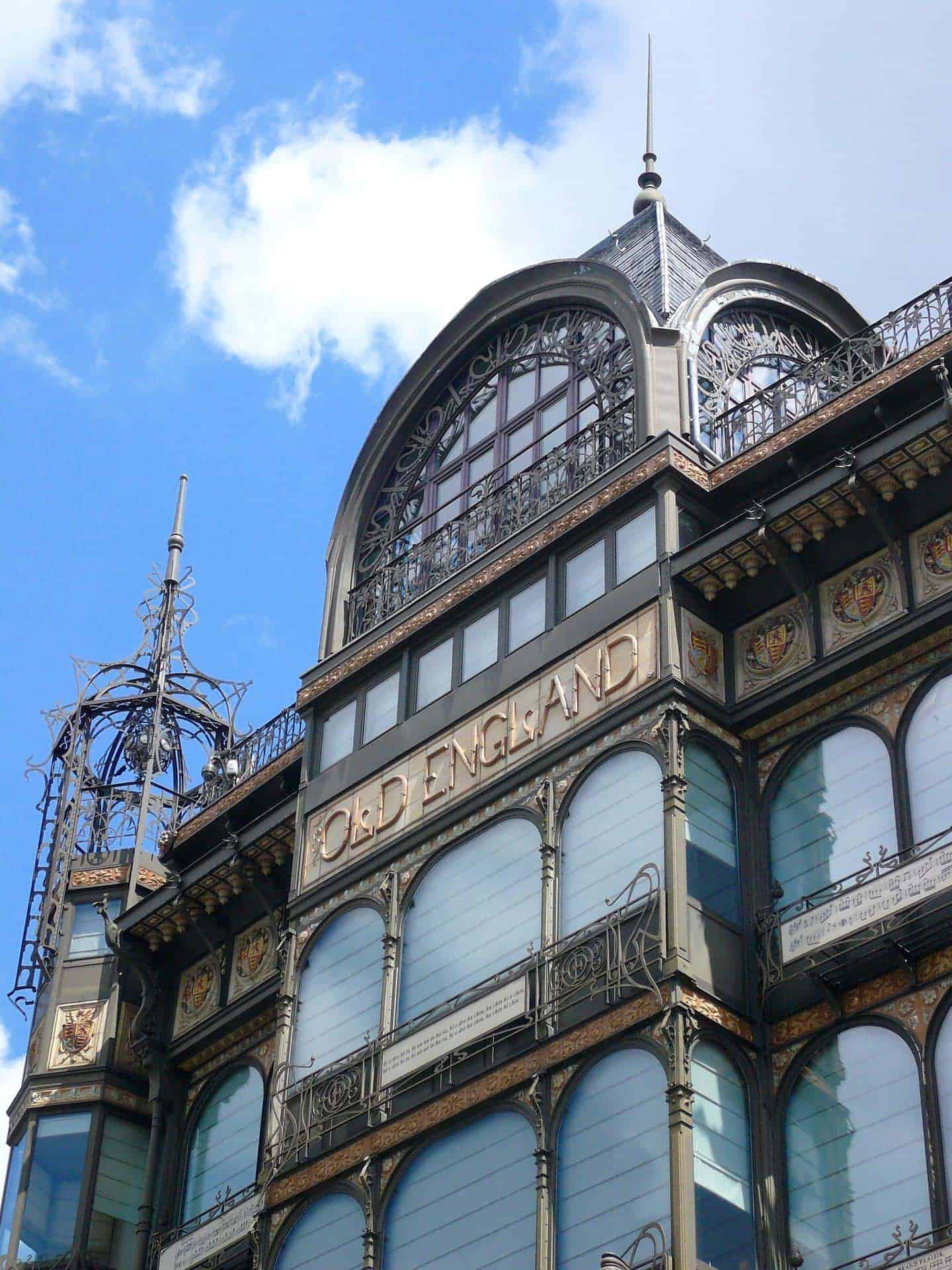 things to do in Brussels Old England Building