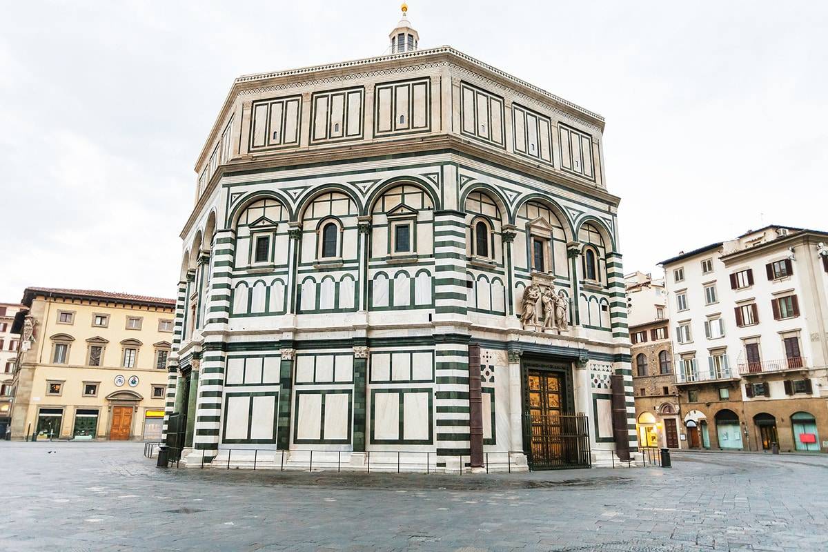 top tourist attractions and things to do in Pisa Battistero di San Giovanni