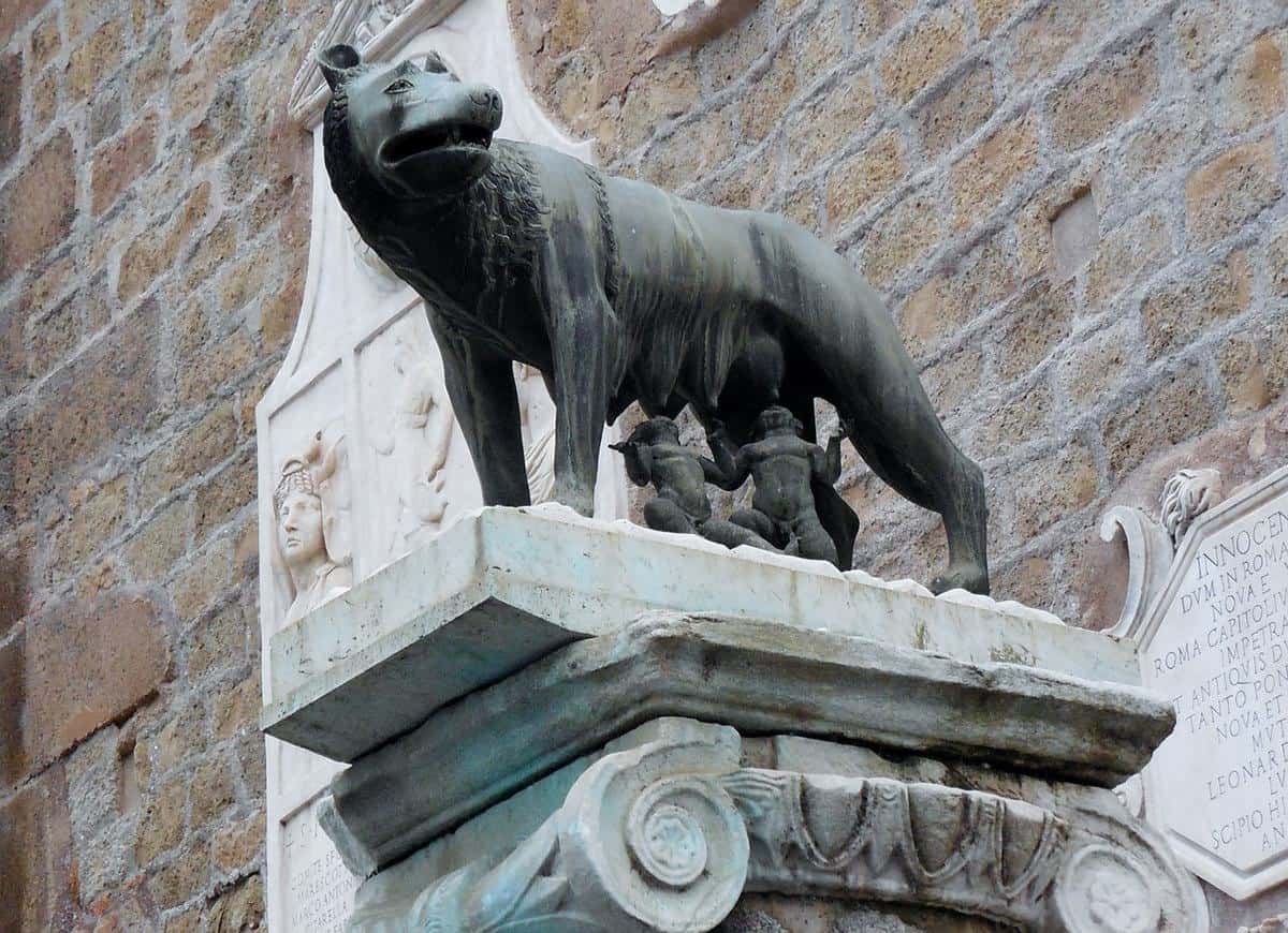 top tourist attractions and things to do in Pisa Capitoline Wolf