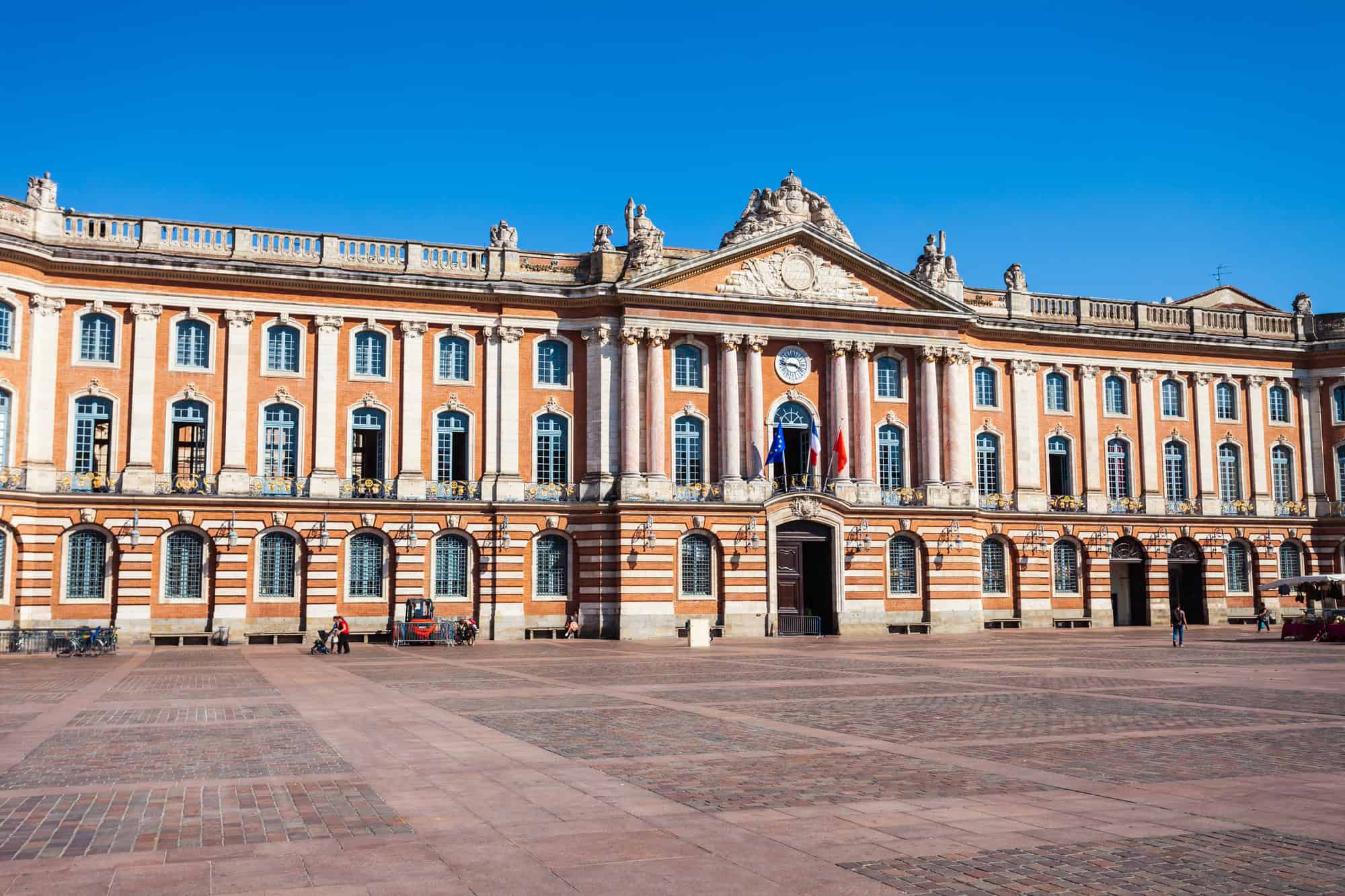 Is Toulouse Worth Visiting? 10 Reasons Why You Should!