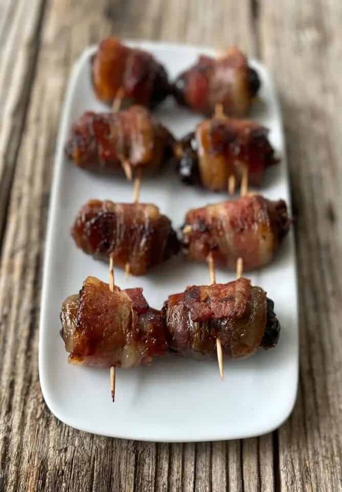 Thanksgiving appetizer ideas to kick off your holiday feast with flavor and style. Perfect bites to delight guests and set the tone for a memorable meal.
