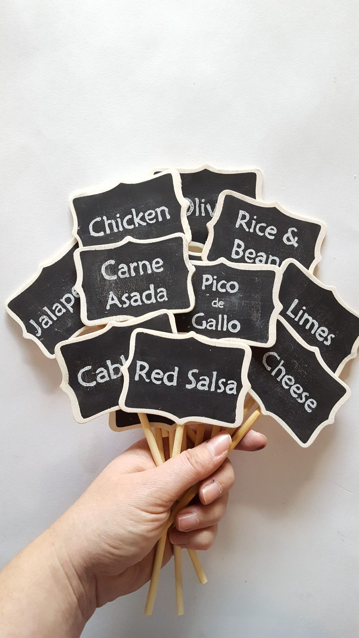 Thanksgiving buffet table decor ideas to create a stunning, inviting display that complements your delicious feast and welcomes guests with seasonal charm.