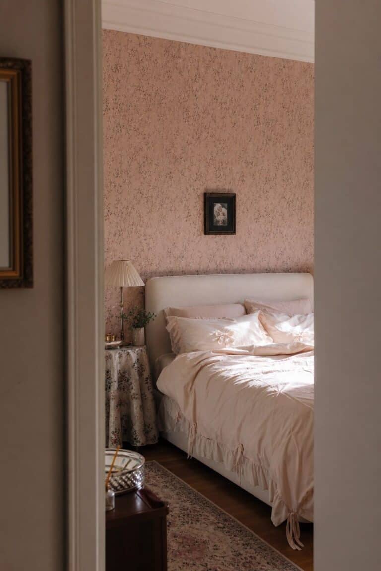 Coquette Apartment Ideas: 16 Renter-Friendly Soft Romantic Touches